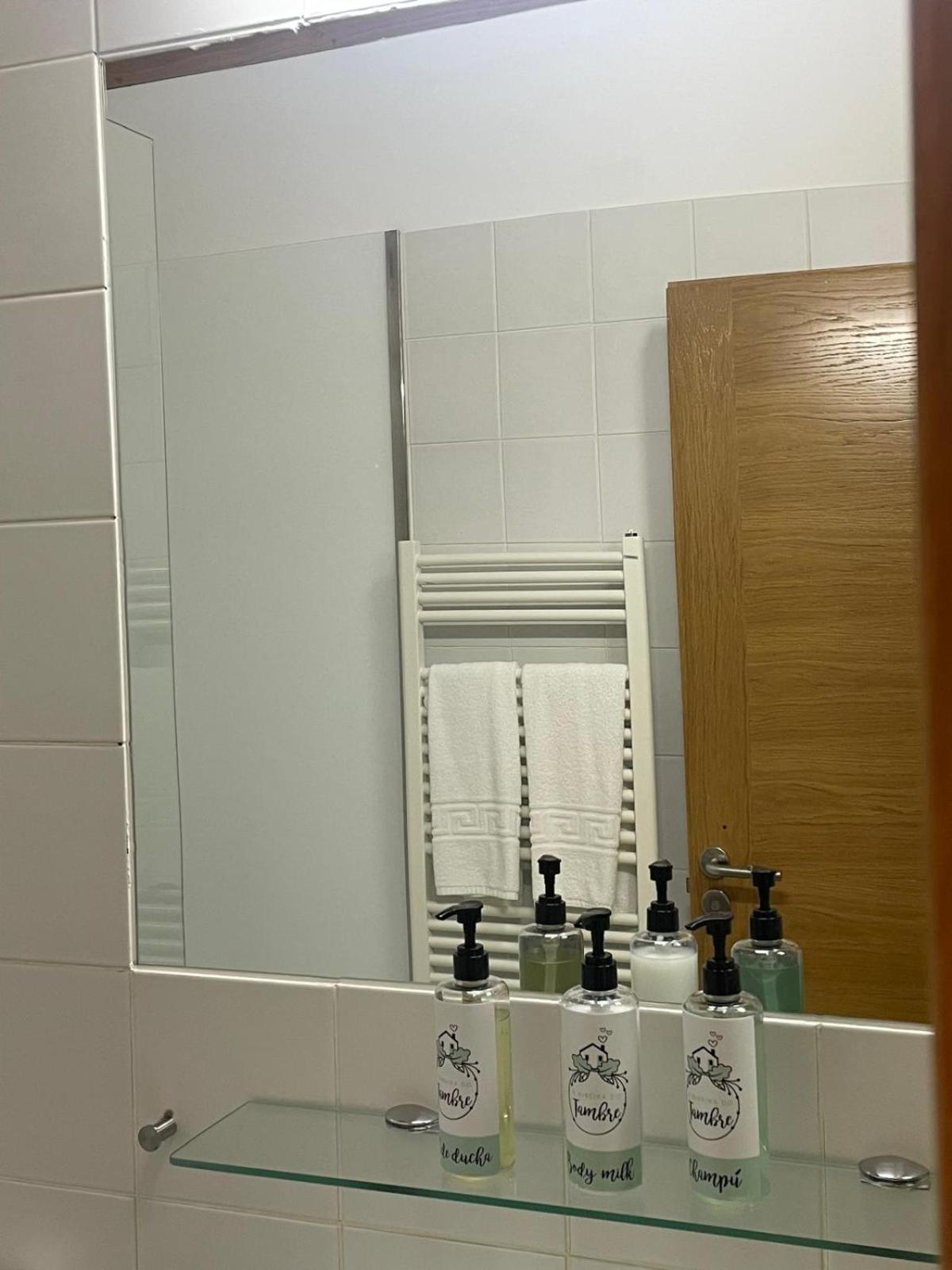 A Ribeira Do Tambre Guest House Troitosende ภายนอก รูปภาพ