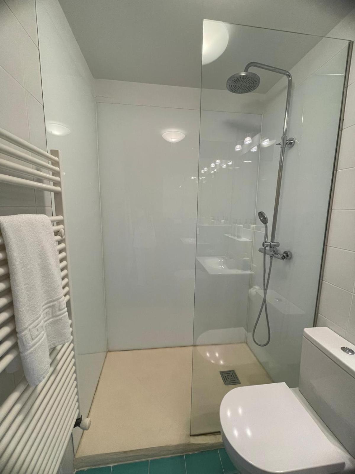 A Ribeira Do Tambre Guest House Troitosende ภายนอก รูปภาพ