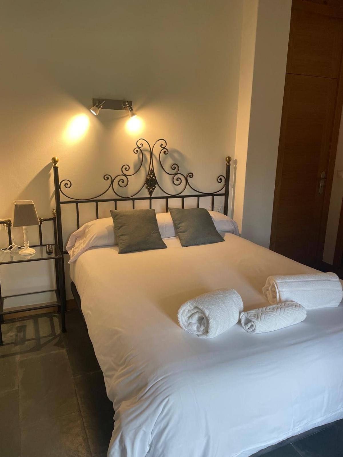 A Ribeira Do Tambre Guest House Troitosende ภายนอก รูปภาพ