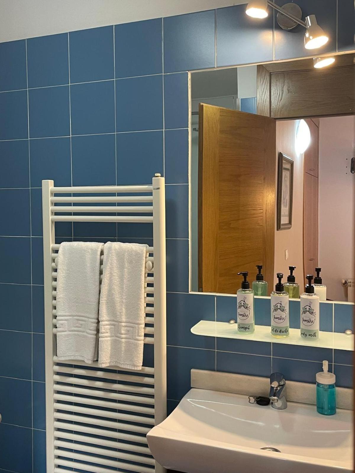 A Ribeira Do Tambre Guest House Troitosende ภายนอก รูปภาพ