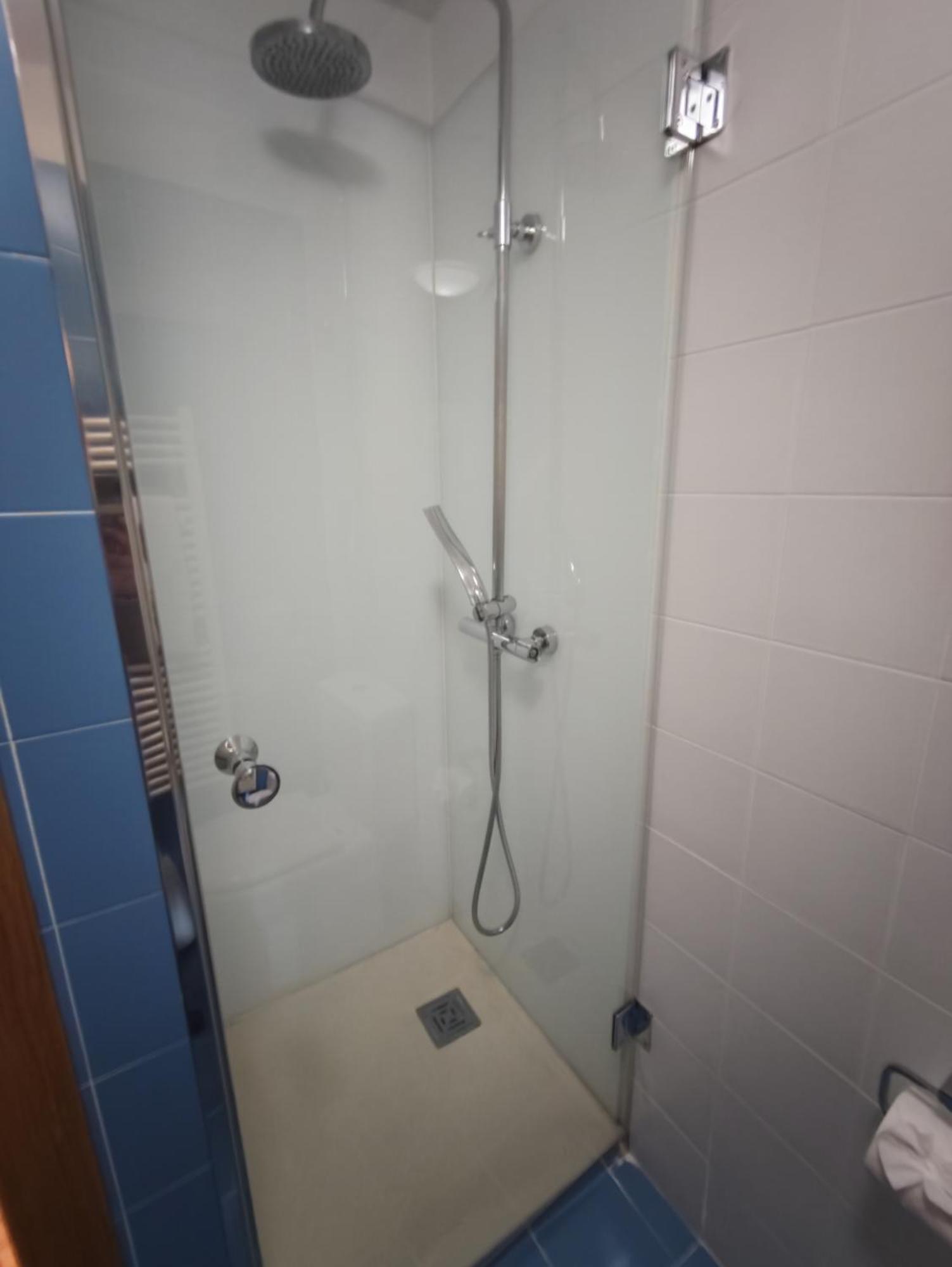 A Ribeira Do Tambre Guest House Troitosende ภายนอก รูปภาพ